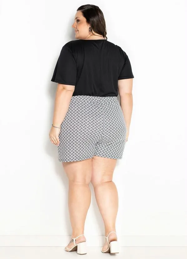 Marguerite - Blusa Preta com Ilhoses Plus Size 1