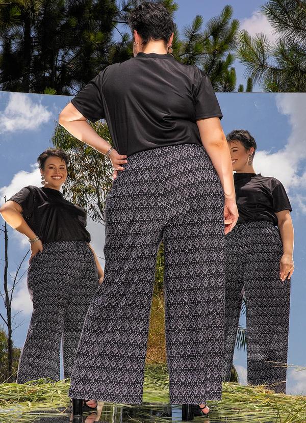 Marguerite - Blusa Preta em Malha Acetinada 2