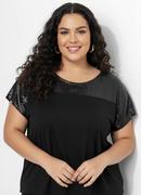 Blusa Preta em Malha de Viscose com Paet�