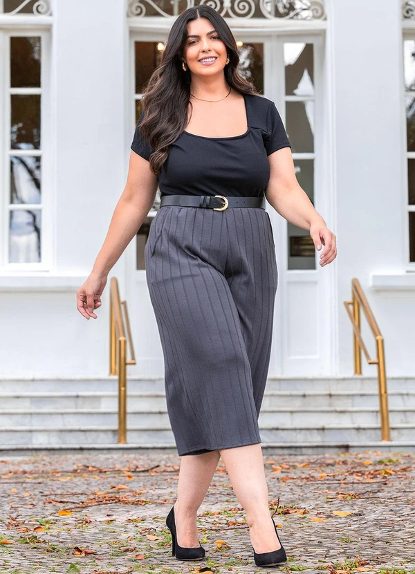 Marguerite - Blusa Preta em Malha Encorpada 10