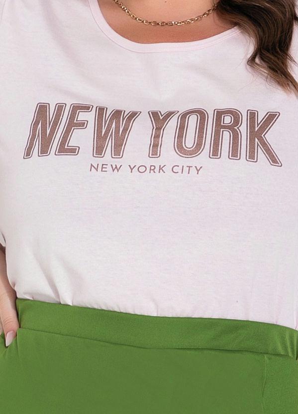 Marguerite - Blusa Rosa com Estampa na Frente Plus Size 3