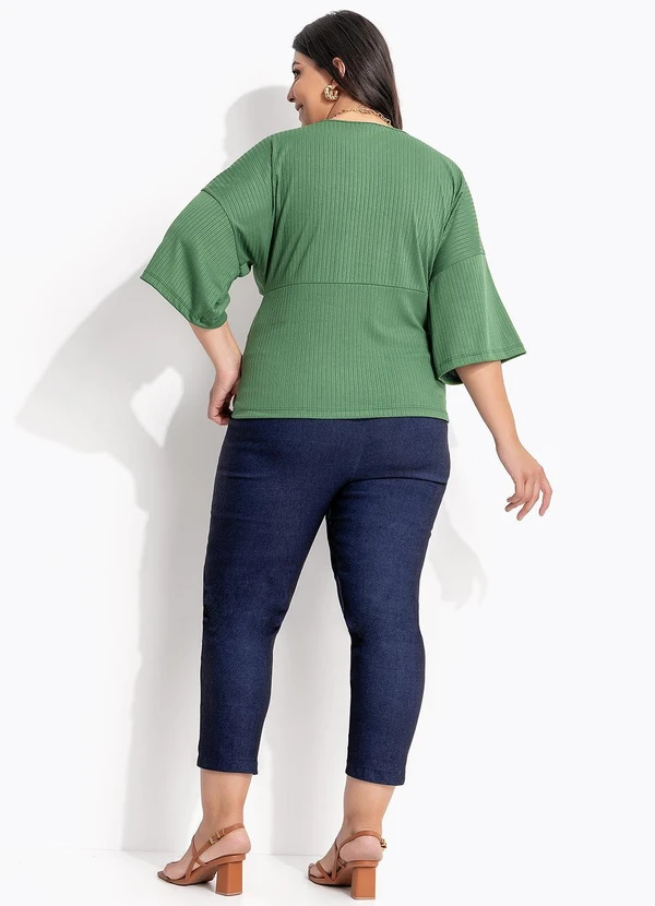 Marguerite - Blusa Verde em Malha de Viscose Creponada 6