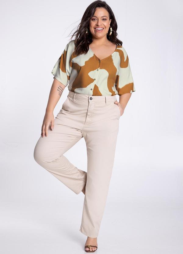 Lunender Mais Mulher - Camisa Plus Size em Viscose Manga Curta Marrom 3