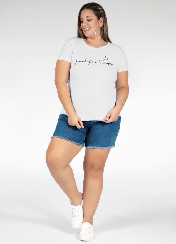 Marguerite - T-Shirt com Estampa Frontal Branca Plus Size 3