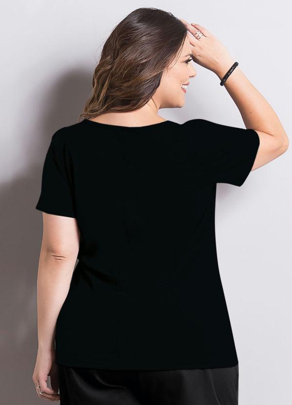 Marguerite - T-Shirt Marguerite Preta Plus Size 2