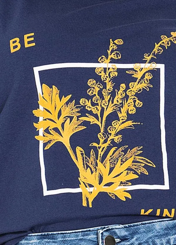 Marguerite - Blusa Azul com Estampa Localizada Plus Size 3