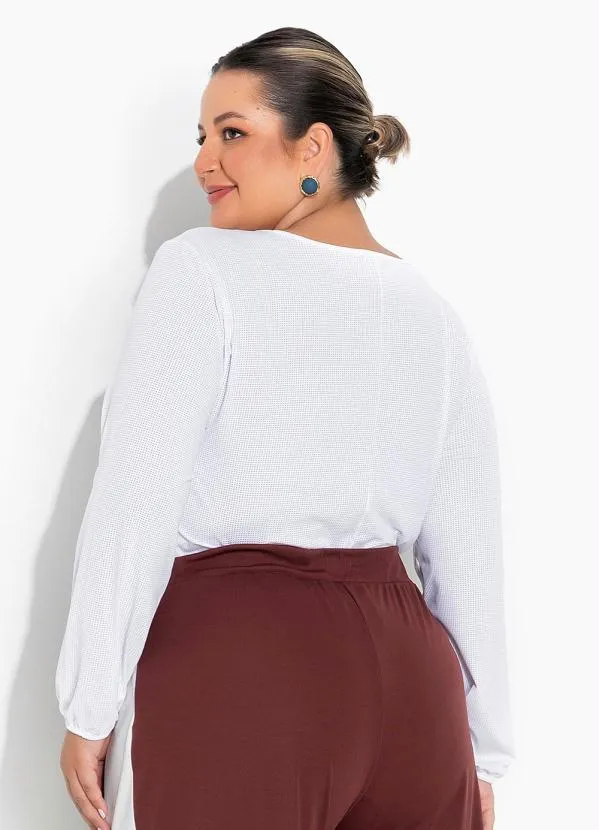 Marguerite - Blusa Branca Furadinha com Mangas Plus Size 2