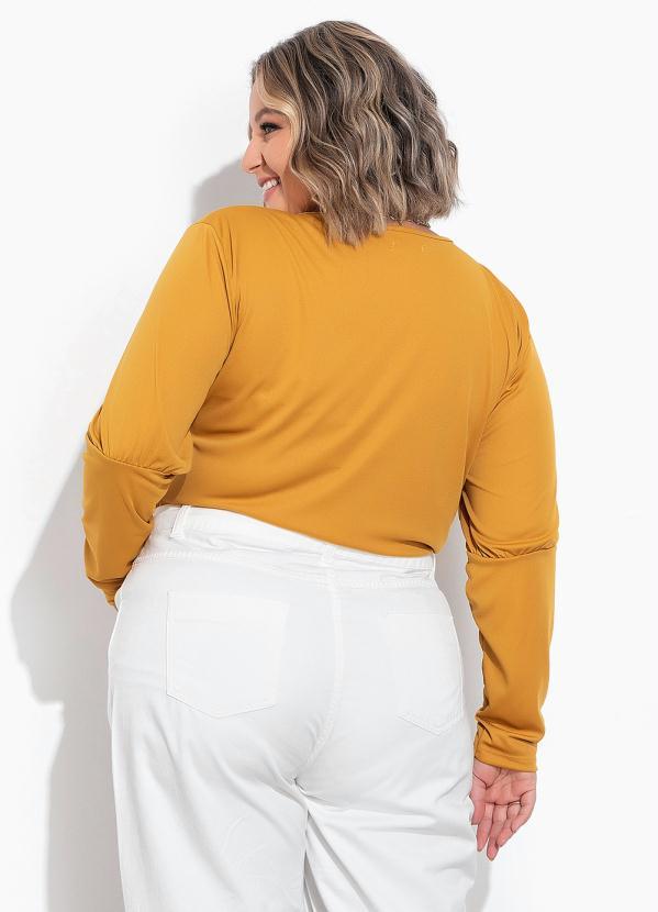 Marguerite - Blusa Caramelo com Mangas Bufantes Plus Size 4
