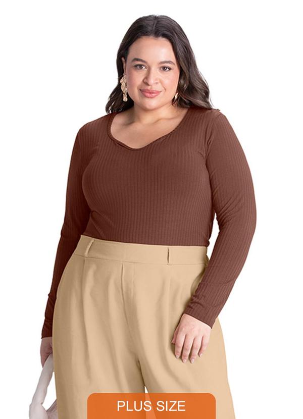 Rezzato - Blusa Decote Diferenciado Plus Size Marrom 2