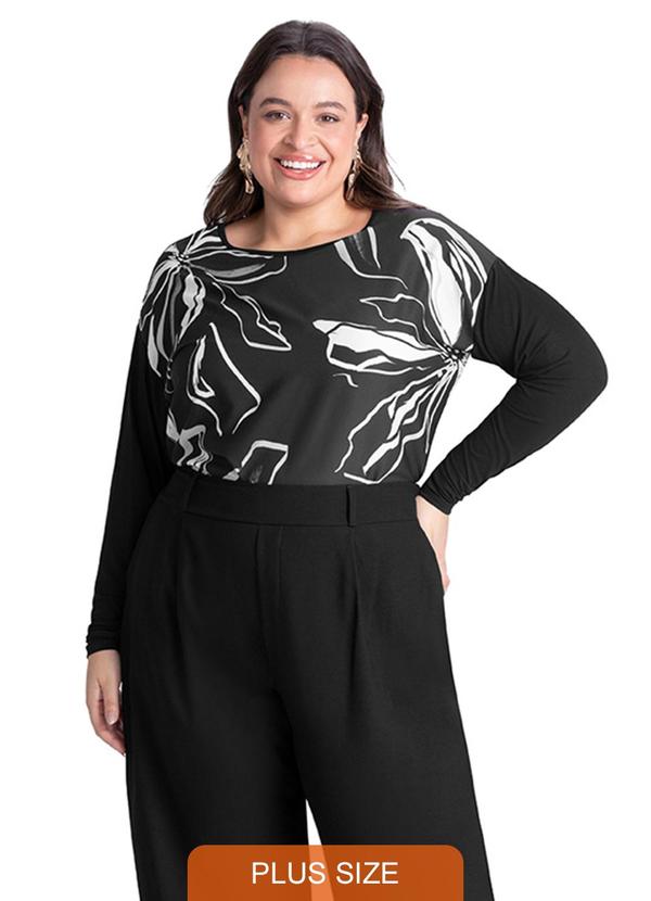 Rezzato - Blusa Estampada Floral Plus Size Feminino Preto