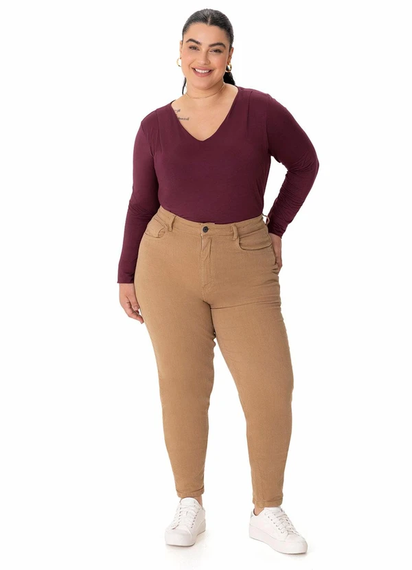 Malwee - Blusa Evasê em Malha Viscose Plus Bordô