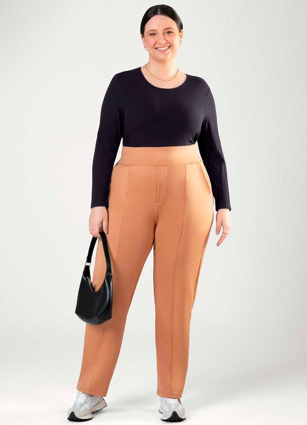 Cativa - Blusa Feminina com Decote Redondo Preto 2