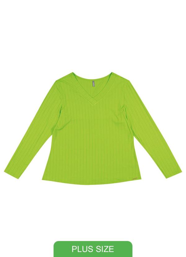 Cativa Plus Size - Blusa Feminina Plus Size com Decote em V Verde