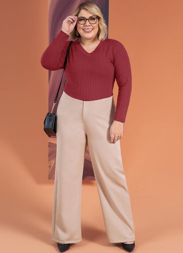 Cativa Plus Size - Blusa Feminina Plus Size Decote em V Vermelho 2