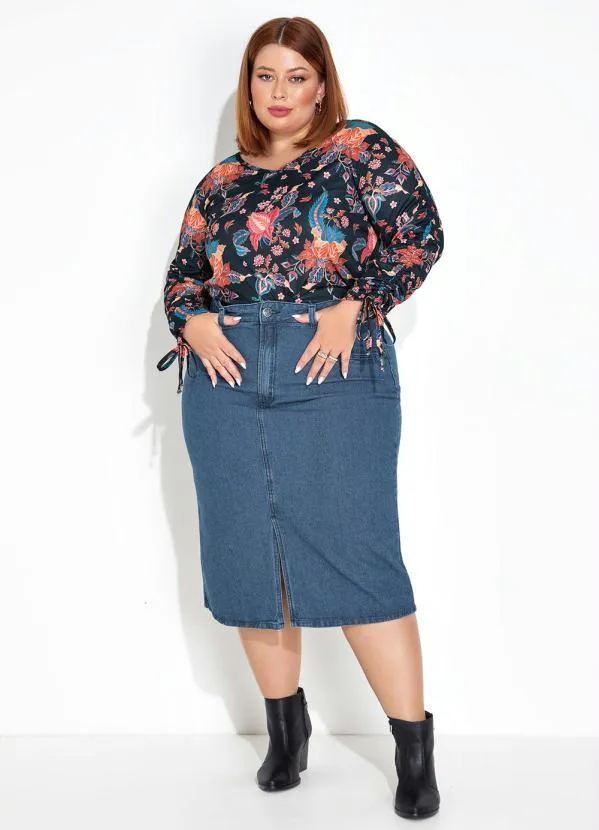 Marguerite - Blusa Floral Preta com Amarração Plus Size 3