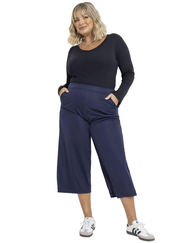 Marguerite - Blusa Manga Longa Preta Plus Size 2