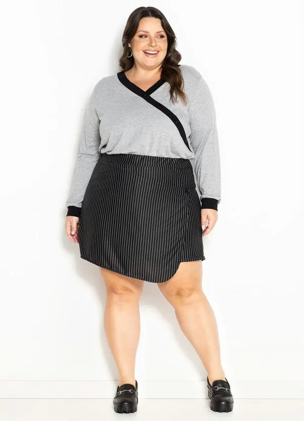 Marguerite - Blusa Mescla com Botões Decorativos Plus Size 4