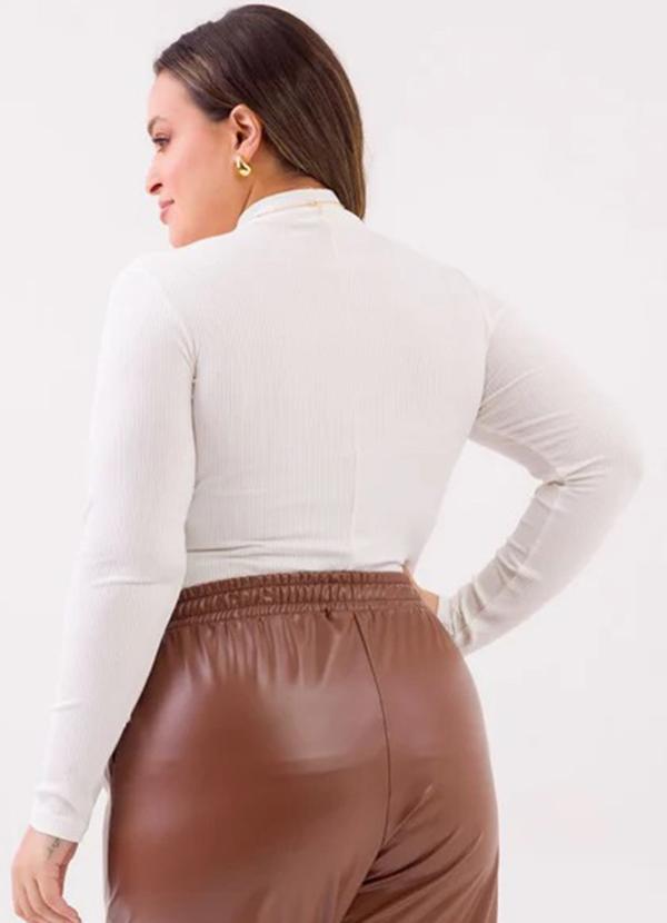 Cess - Blusa Plus Size Rachel Canelado Off White 2