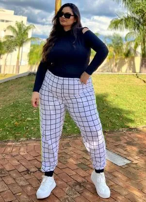 Marguerite - Blusa Preta Ribana com Ombros Vazados Plus Size - MARGUERITE