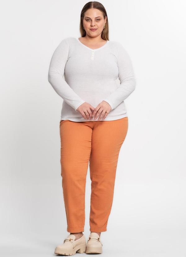 Rovitex - Blusa Ribana de Linho Plus Size Kohmar Bege 3