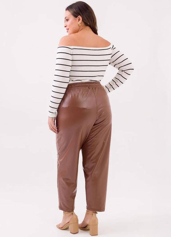 Cess - Blusa Ombro a Ombro Plus Size Canelado Branco 4