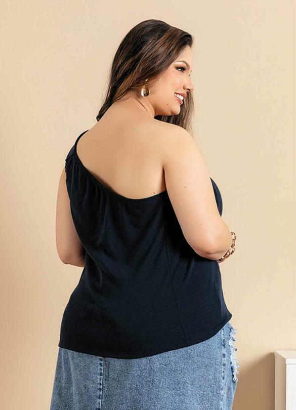 Outlet - Blusa Plus Size Marinho com Argola 5