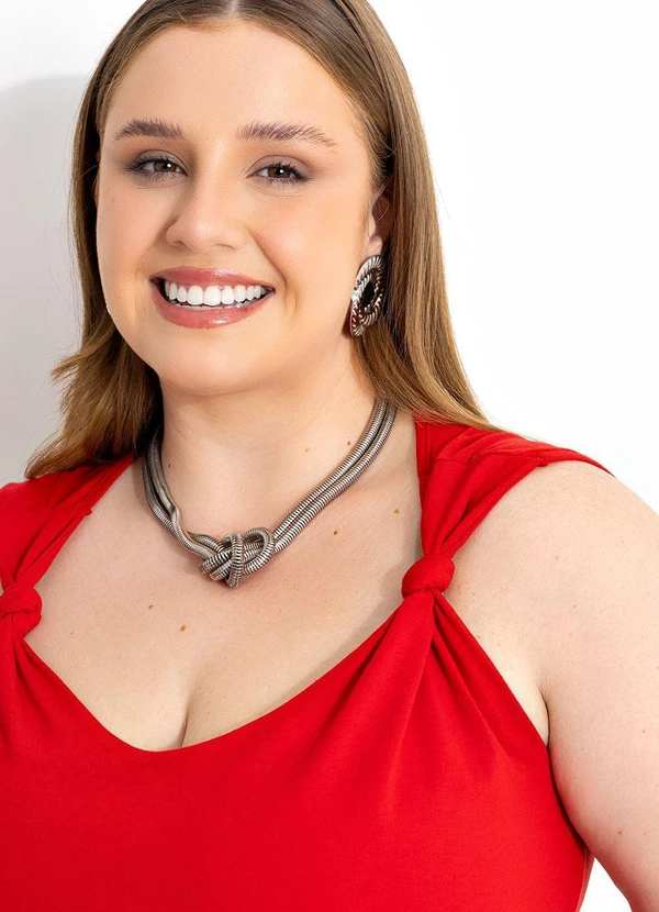 Marguerite - Blusa Vermelha com Detalhe de Nó 7