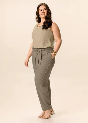 Malwee - Calça Clochard em Viscolinho Taupe - MALWEE