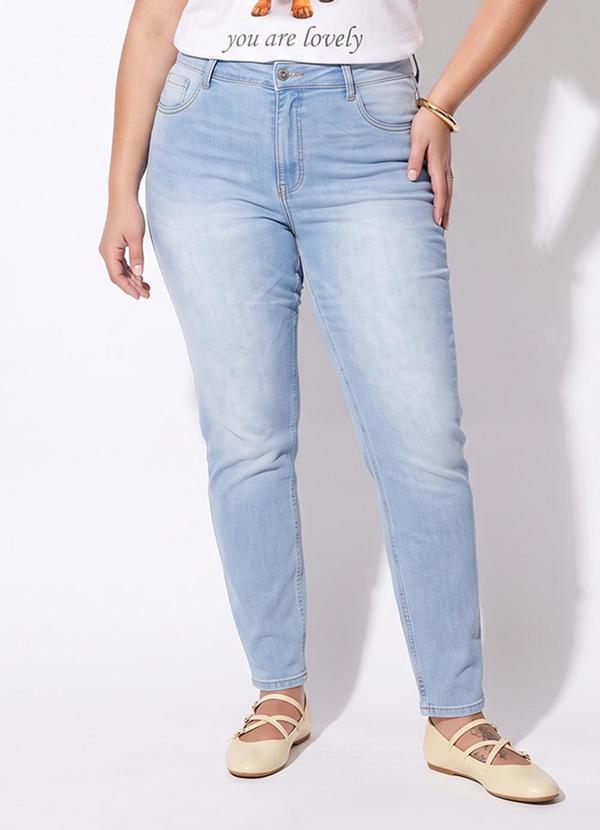 Cal�a Jeans Azul Claro Skinny Levanta Bumbum