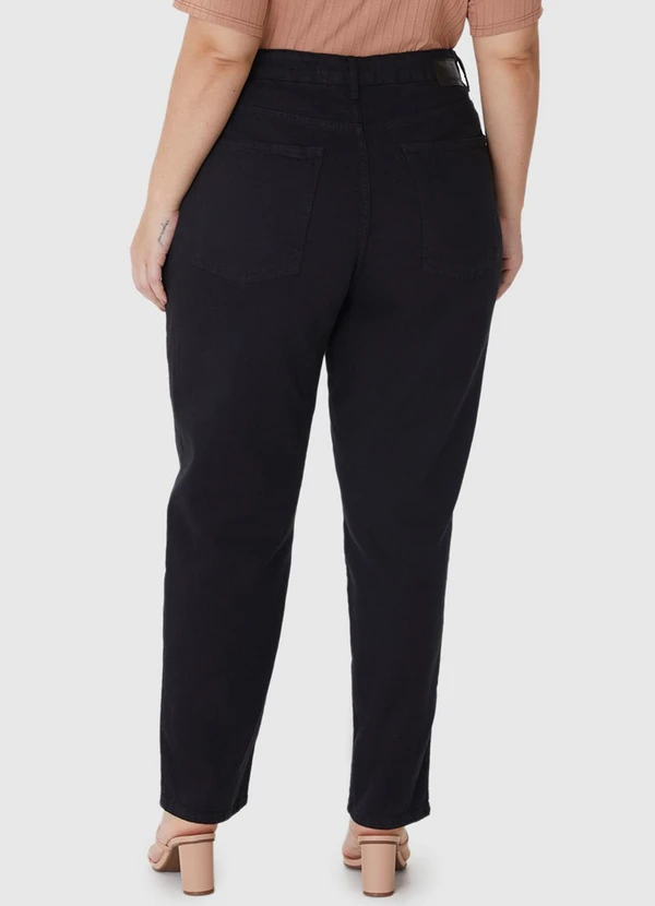 Malwee - Calça Mom em Sarja Cintura Alta PlusPreto 2