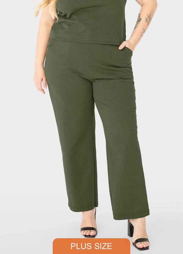 Malwee Plus - Calça Verde Militar Feminina Reta em Anarruga