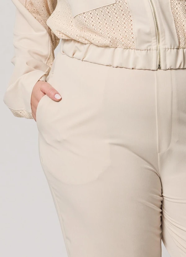Lisamour - Calça Alfaiatada Reta Bege 3