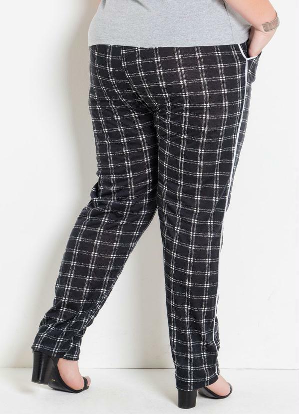 Marguerite - Calça Comfort Plus Size com Bolsos Xadrez 2