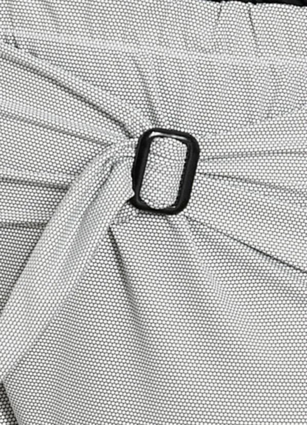 Marguerite - Calça Preta e Branca com Fivela Plus Size