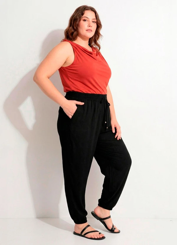 Marguerite - Calça Preta em Malha Suede 2