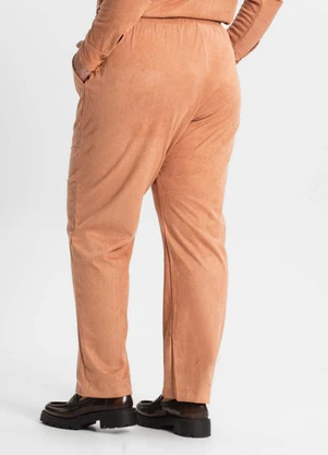 Secret Glam - Calça Reta Plus Size Feminina em Suede Marrom - SECRET GLAM
