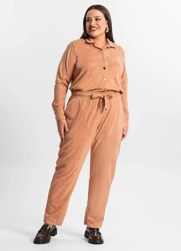 Secret Glam - Calça Reta Plus Size Feminina em Suede Marrom 3