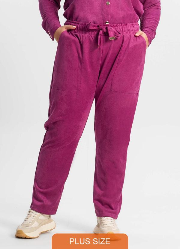 Secret Glam - Calça Reta Plus Size Feminina em Suede Roxo