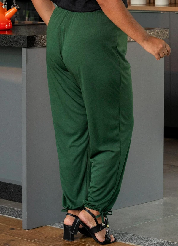 Marguerite - Calça Verde Militar Modelo Baggy 2
