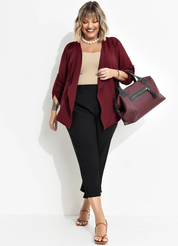 Marguerite - Calça Preta em Crepe Plano 7