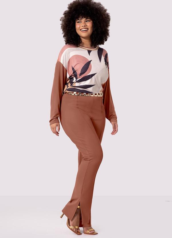 Lunender Mais Mulher - Calça Flare Plus Size Alfaiataria com Fenda Marrom 3