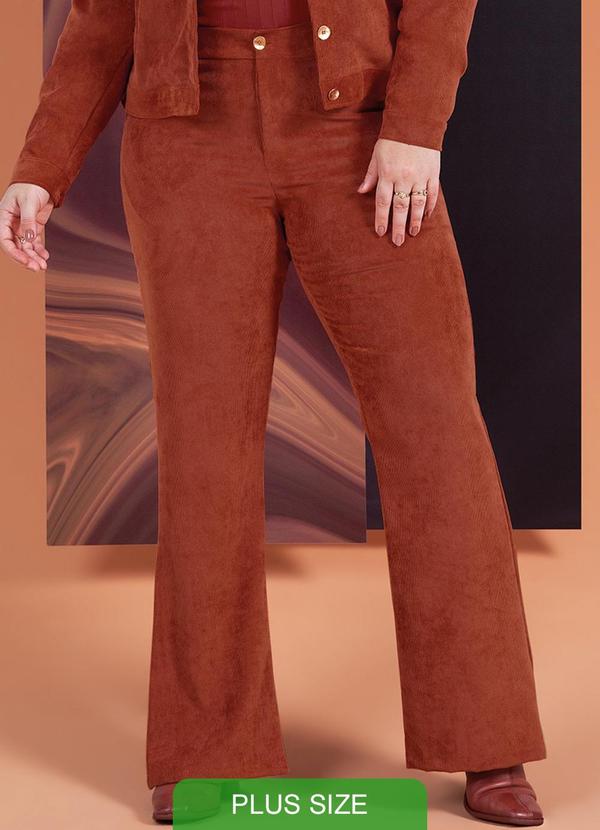 Cativa Plus Size - Calça Plus Size em Veludo Vermelho