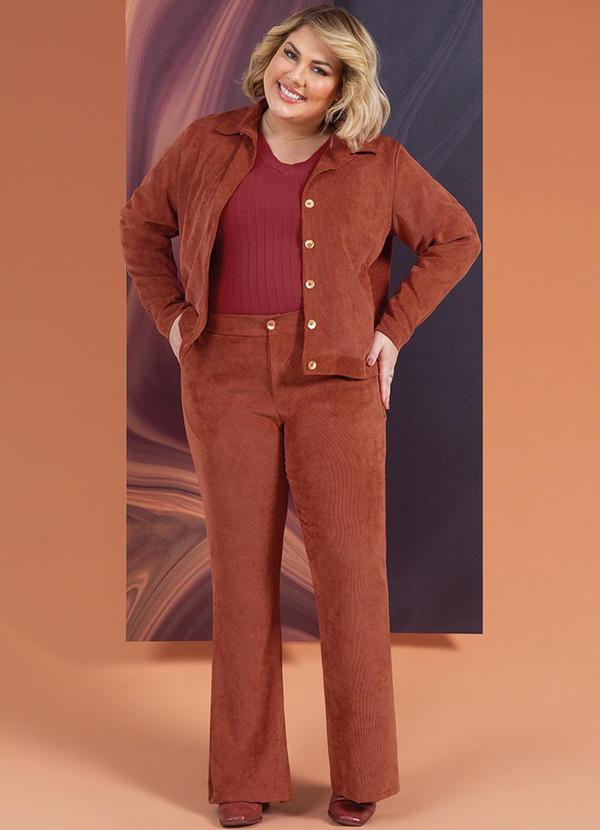 Cativa Plus Size - Calça Plus Size em Veludo Vermelho 2