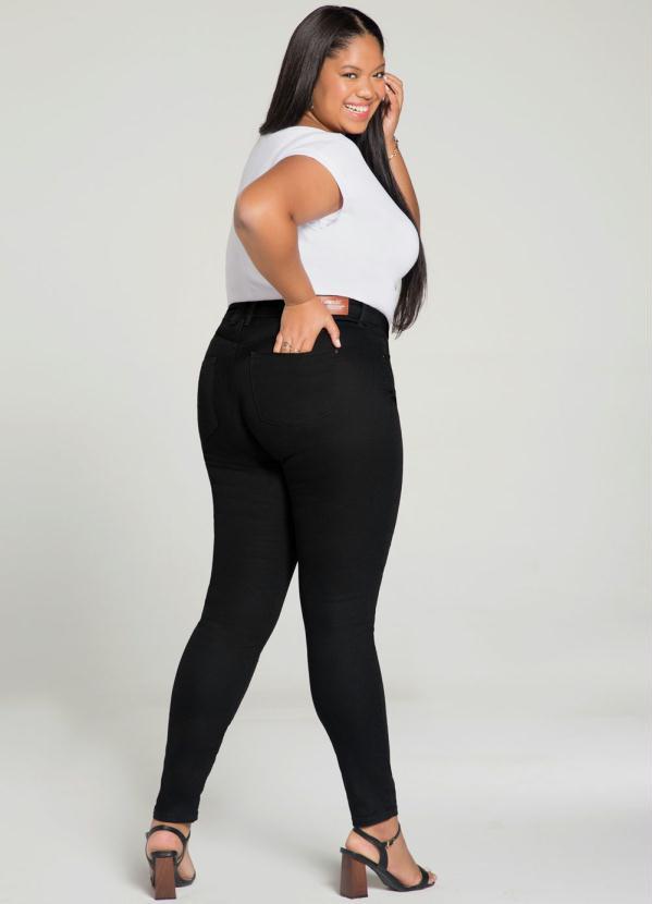 Lunender Mais Mulher - Calça Jeans com Elastano Preto 4