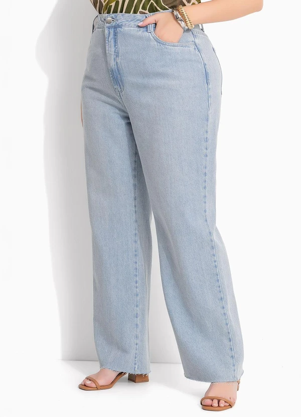 Marguerite - Calça Reta Jeans Claro com Barra Desfiada