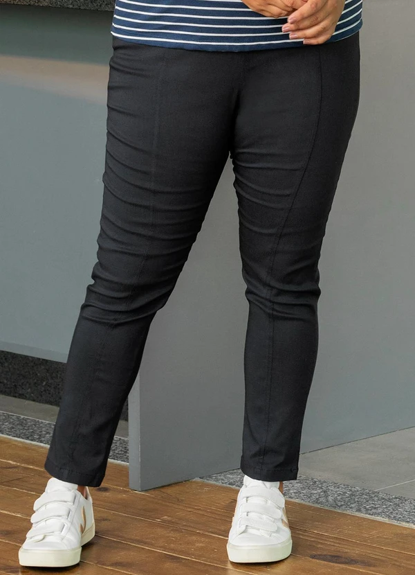 Marguerite - Calça Preta em Bengaline 3