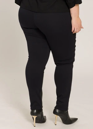 Lisamour - Calça Skinny Resinada Preta - LISAMOUR