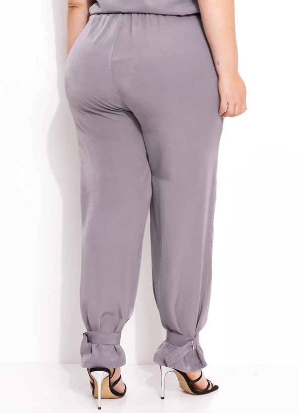 Marguerite - Calça Cinza em Crepe Plano 8