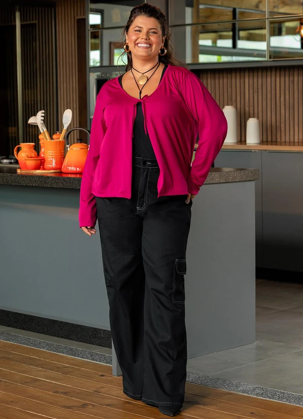 Marguerite - Calça Preta em Sarja com Bolso Cargo 4