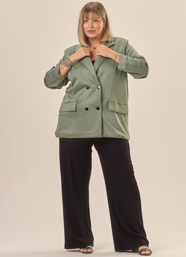 Cess - Calça Reta Plus Size Diana Canelada Preto 3